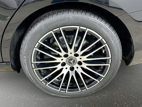 Certified 2023 Mercedes-Benz C 300 4MATIC Sedan image 38