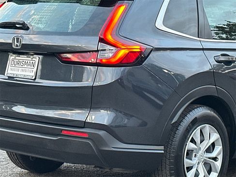 Used 2023 Honda CR-V LX image 6