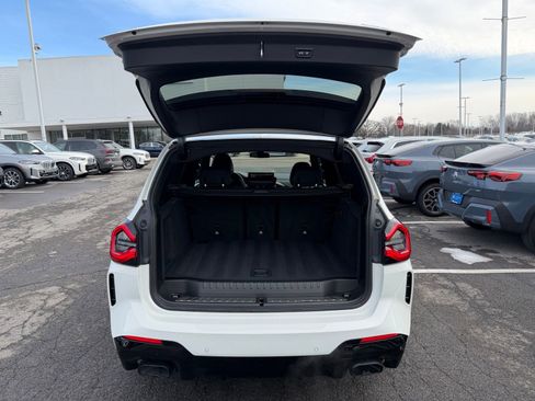 Used 2022 BMW X3 M40i w/ Premium Package image 9