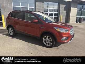 Used 2019 Ford Escape SEL video 1