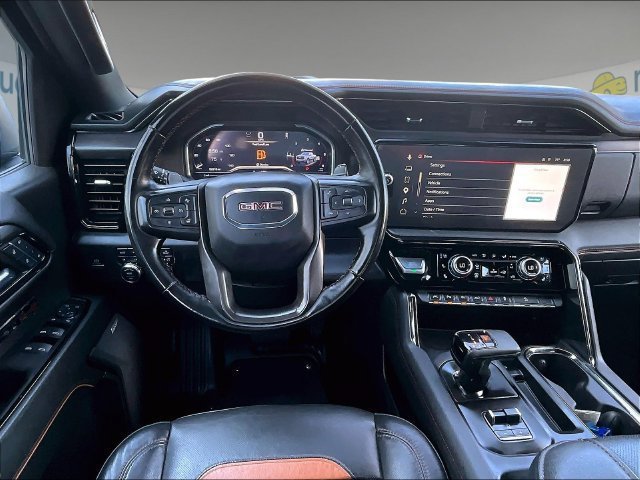 Used 2024 GMC Sierra 1500 AT4 w/ Technology Package AWD/4WD image 17