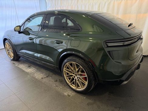 New 2026 Porsche Macan Turbo Electric AWD/4WD image 3