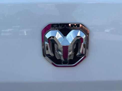 Used 2025 RAM ProMaster 2500 w/ Convenience Group FWD image 12
