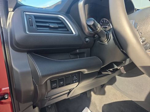 Used 2024 Subaru Ascent Touring AWD/4WD image 25