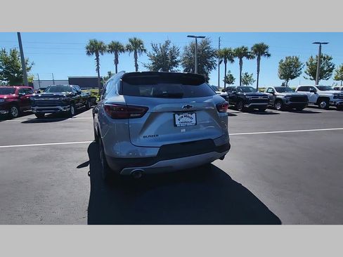 New 2025 Chevrolet Blazer LT w/ Midnight/Sport Edition image 21