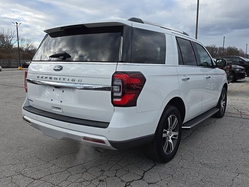 Used 2023 Ford Expedition Limited image 6