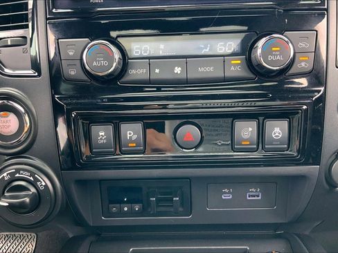 Used 2023 Nissan Titan PRO-4X w/ Pro-4x Convenience Package AWD/4WD image 34