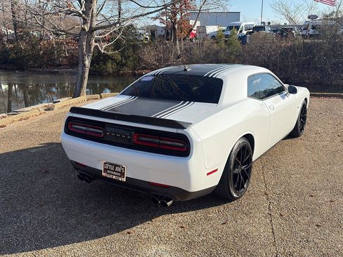 Used 2016 Dodge Challenger R/T Plus image 5