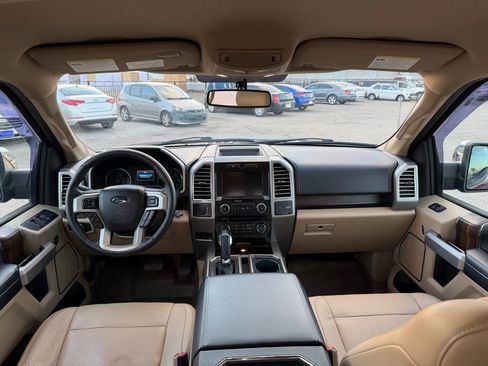 Used 2015 Ford F150 Lariat image 13
