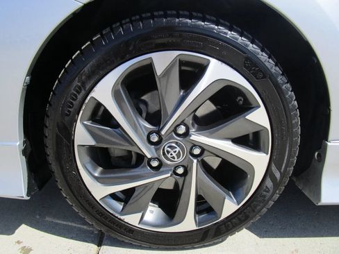 Used 2017 Toyota Corolla iM w/ Carpet Mat Package FWD image 28