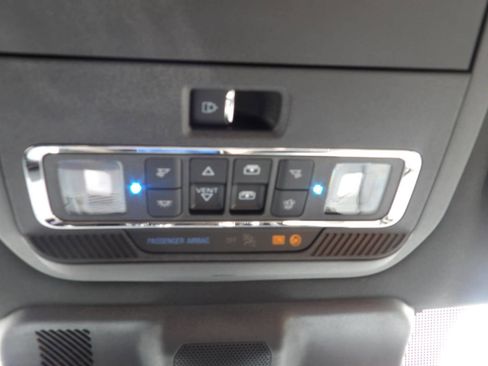 New 2025 Ford F250 Lariat w/ Chrome Package image 60