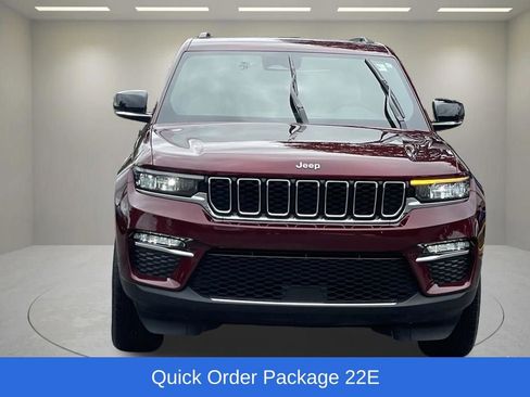 Certified 2025 Jeep Grand Cherokee Limited AWD/4WD image 5