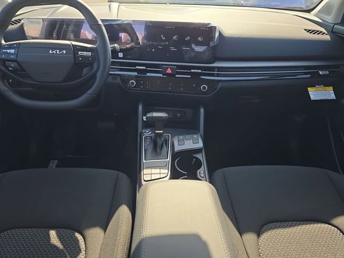 New 2026 Kia Sportage LX image 14