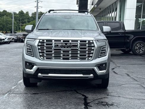 New 2026 GMC Yukon Denali w/ Denali Reserve Package AWD/4WD image 15