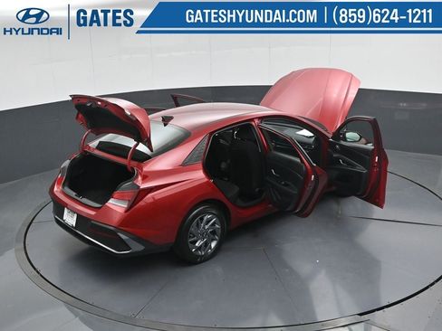 Certified 2024 Hyundai Elantra SEL FWD image 53