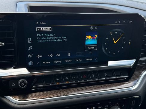 Certified 2022 Chevrolet Silverado 1500 LT Trail Boss w/ Convenience Package II AWD/4WD image 21