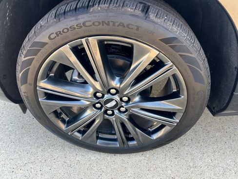Used 2026 Cadillac Optiq Sport 2 w/ LPO, Floor Liner Package AWD/4WD image 11