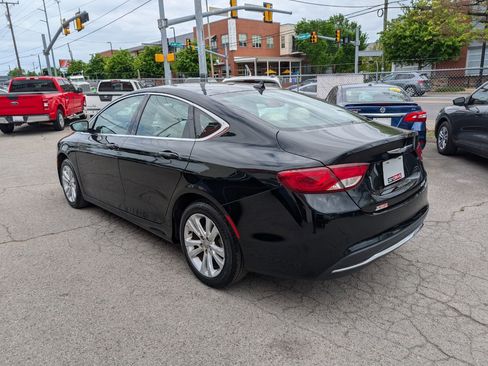 Used 2017 Chrysler 200 Limited Platinum image 8