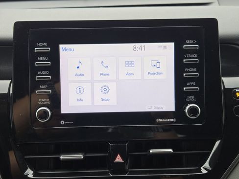 Used 2022 Toyota Camry LE FWD image 16