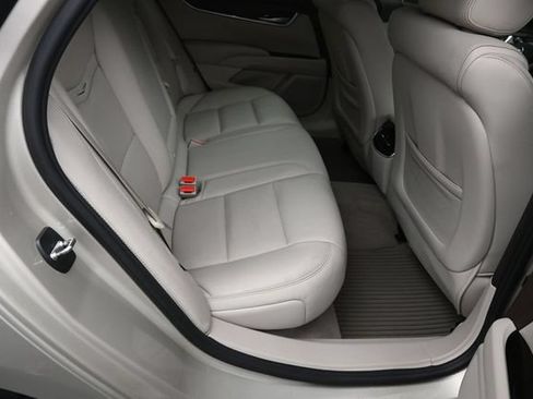 Used 2015 Cadillac XTS FWD image 13