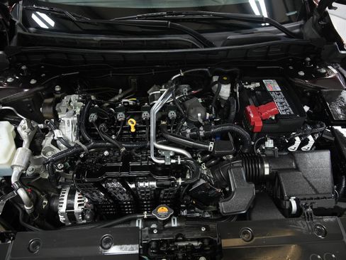 Used 2024 Nissan Altima 2.5 SV image 40