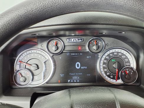 Used 2024 RAM 1500 Classic SLT AWD/4WD image 22