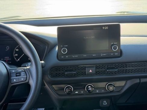 Used 2023 Honda HR-V LX image 15