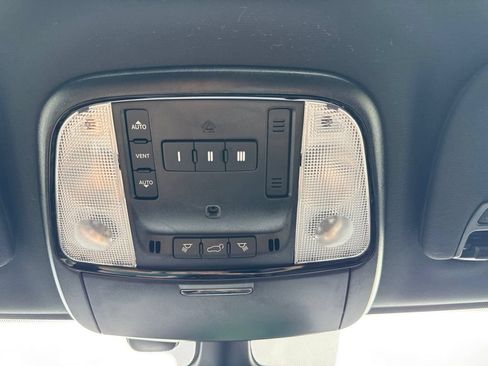 Used 2025 Dodge Durango R/T AWD/4WD image 42