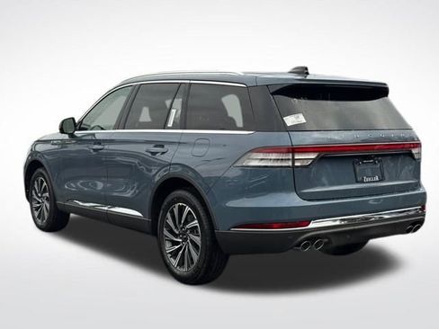 New 2026 Lincoln Aviator Reserve image 8