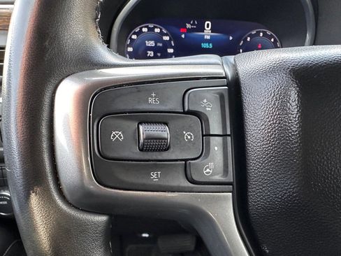 Used 2023 Chevrolet Suburban Premier image 10