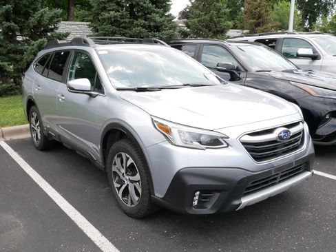 Used 2021 Subaru Outback Limited XT w/ Tech Package 2 AWD/4WD image 3
