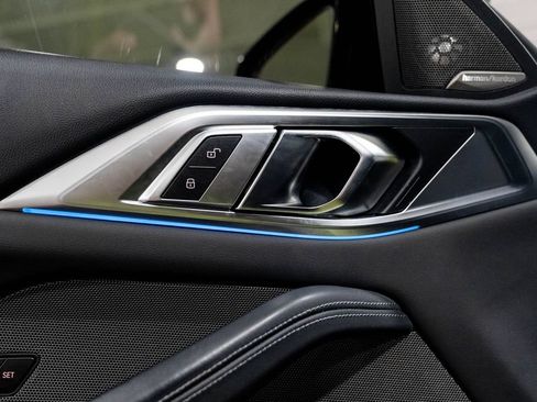Used 2024 BMW M4 Competition RWD image 45