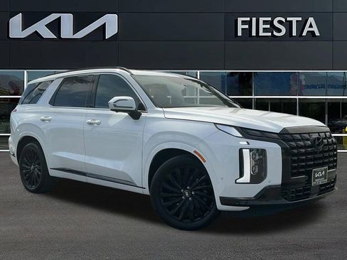 Used 2024 Hyundai Palisade Calligraphy image 1
