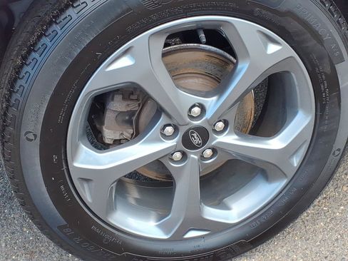 Used 2023 Ford Escape ST-Line Select AWD/4WD image 9