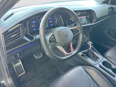 Used 2024 Volkswagen Jetta GLI Autobahn w/ GLI Black Package image 9