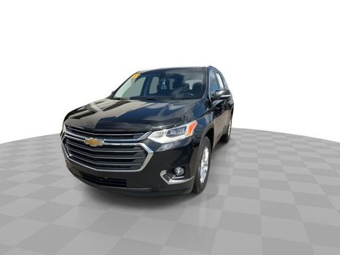 Used 2020 Chevrolet Traverse LT FWD image 3