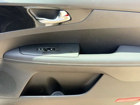 Used 2022 Kia Forte GT-Line FWD image 31