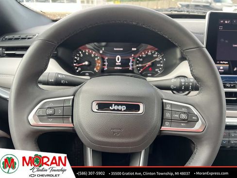 Used 2024 Jeep Compass Limited AWD/4WD image 18