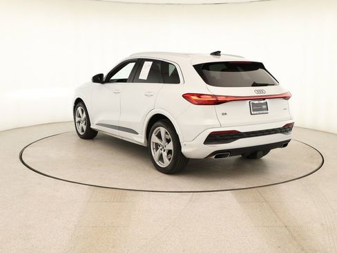 Certified 2025 Audi Q5 Prestige image 4