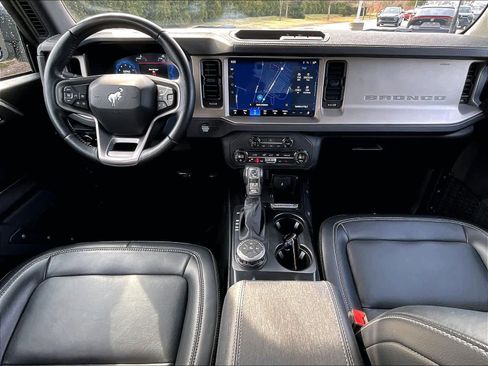 Used 2025 Ford Bronco Outer Banks image 21