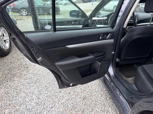 Used 2013 Subaru Legacy 2.5i AWD/4WD image 13