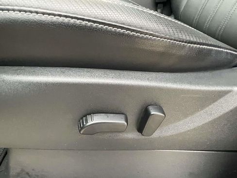 Used 2024 Nissan Frontier SL w/ Technology Package image 14