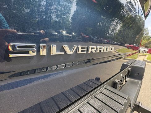 Used 2019 Chevrolet Silverado 1500 LT Trail Boss image 10