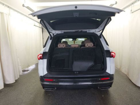 Used 2025 Buick Enclave Preferred FWD image 16