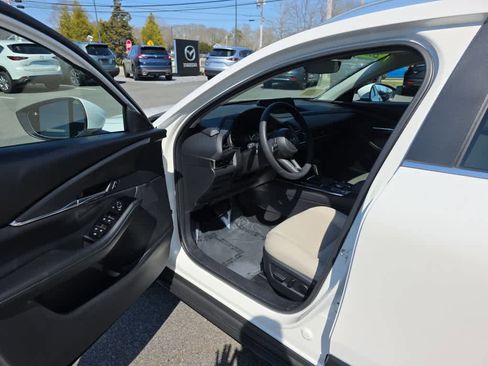 Used 2024 MAZDA CX-30 AWD 2.5 S w/ Preferred Package image 11