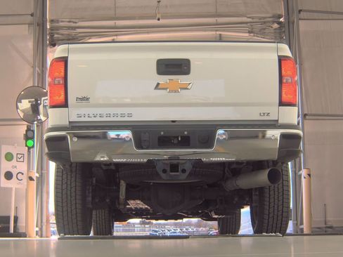 Used 2018 Chevrolet Silverado 2500 LTZ w/ Duramax Plus Package image 7