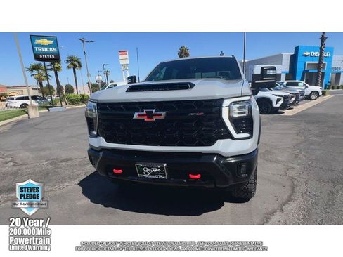 Certified 2024 Chevrolet Silverado 2500 ZR2 w/ Technology Package AWD/4WD image 6