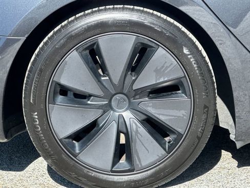 Used 2024 Tesla Model 3 Standard Range image 24