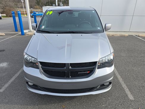 Used 2019 Dodge Grand Caravan SE image 9