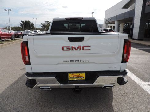 New 2026 GMC Sierra 1500 SLT image 6